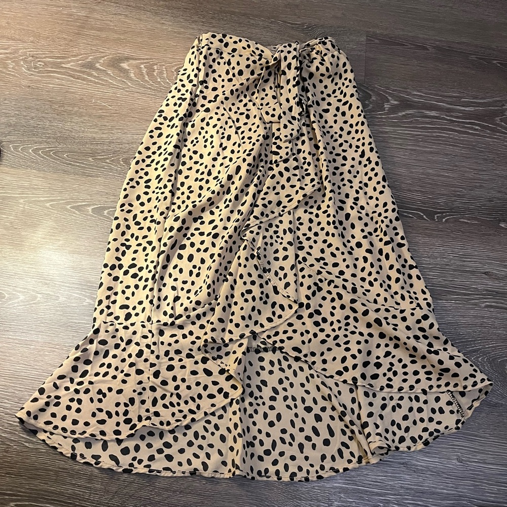 Vine & Love High-Low Leopard Print Skirt